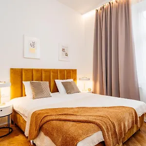 Crystal House - Loftaffair Collection Appartement